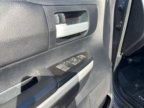 Used 2018 Toyota Tundra SR5 w/ SR5 Upgrade Package image 15