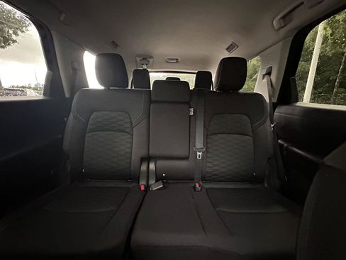 Used 2024 Nissan Pathfinder SV AWD/4WD image 13