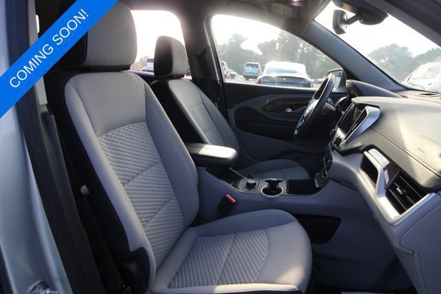 Used 2020 GMC Terrain SLE w/ Driver Convenience Package FWD image 6
