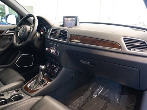 Used 2016 Audi Q3 2.0T Prestige AWD/4WD image 28