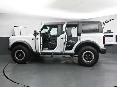 Used 2024 Ford Bronco Badlands AWD/4WD image 38