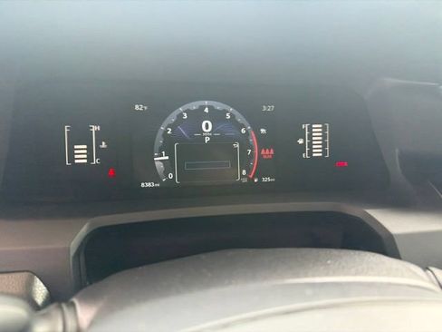 Certified 2025 Toyota Tacoma SR5 AWD/4WD image 19