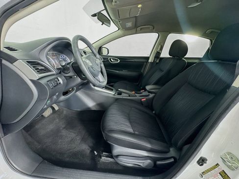 Used 2019 Nissan Sentra SV FWD image 12