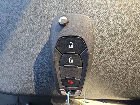 Used 2026 Chevrolet Trax LS w/ Driver Confidence Package FWD image 35