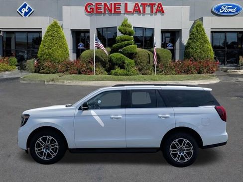 New 2026 Ford Expedition Active image 4