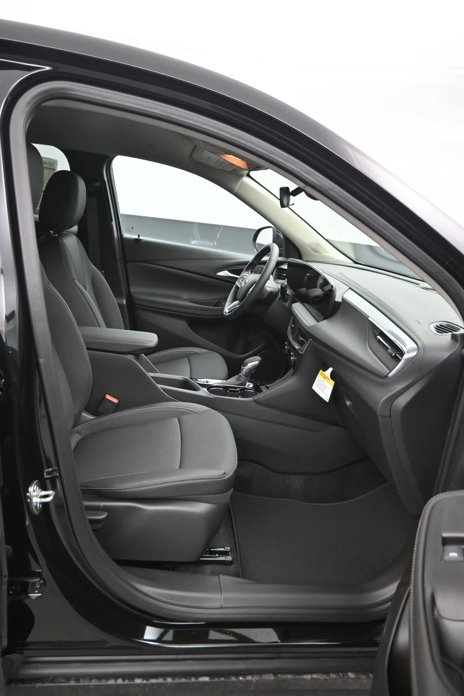 New 2026 Buick Encore GX Preferred w/ Advanced Technology Package AWD/4WD image 11