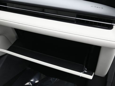 New 2026 Lincoln Nautilus Premier image 36