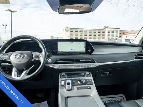 Certified 2022 Hyundai Palisade SEL w/ 8P Bench Seat Package image 16