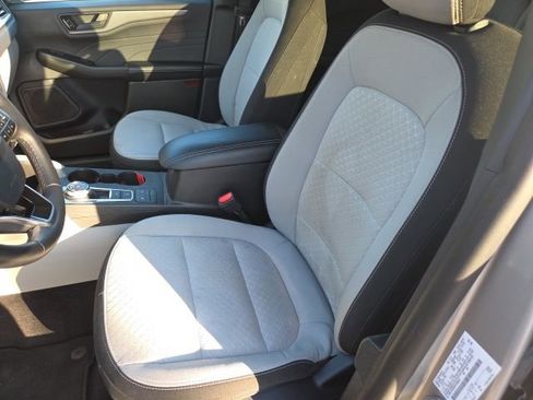 Used 2024 Ford Escape Active image 6