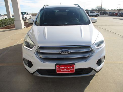 Used 2018 Ford Escape SEL image 10