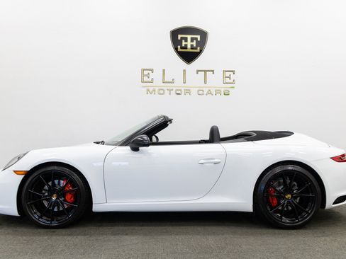 Used 2017 Porsche 911 Carrera image 2