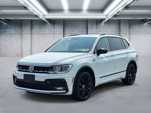 Used 2021 Volkswagen Tiguan SE R-Line AWD/4WD image 23