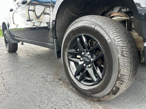 Used 2021 Chevrolet Silverado 1500 LT Trail Boss w/ Convenience Package II AWD/4WD image 11