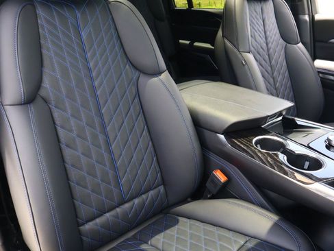 Certified 2026 Cadillac Escalade IQL Luxury AWD/4WD image 23
