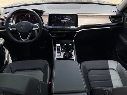 New 2025 Volkswagen Atlas SEL image 21