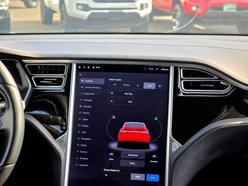 Used 2017 Tesla Model X 75D AWD/4WD image 19