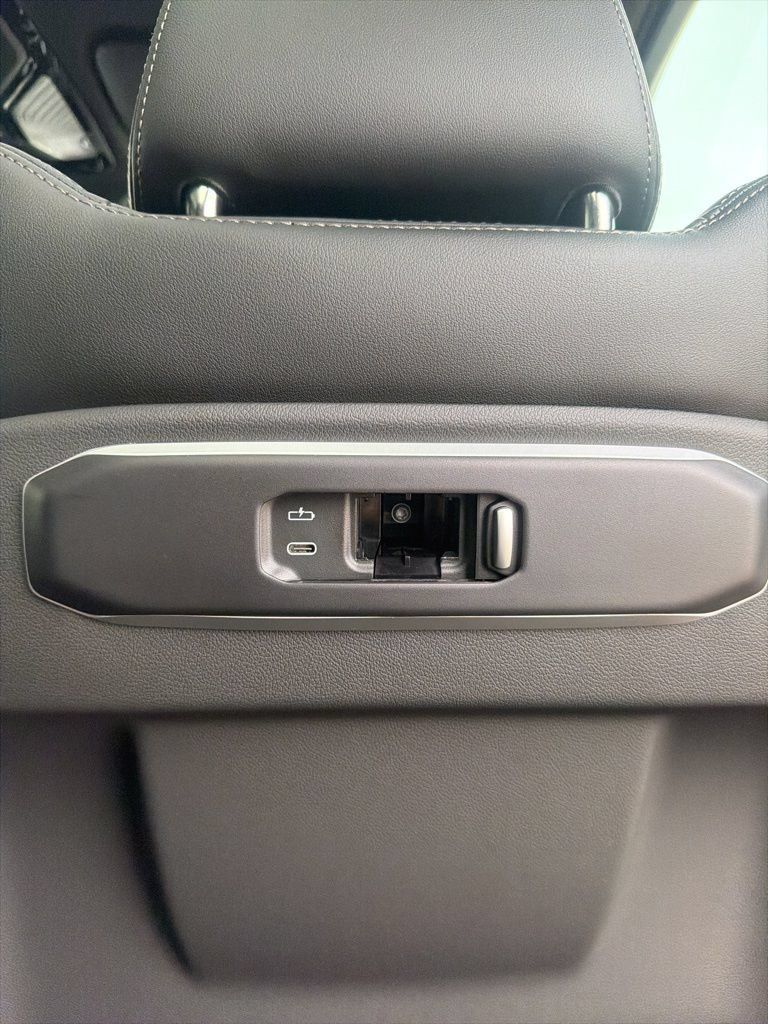 New 2026 BMW X5 xDrive40i AWD/4WD image 16