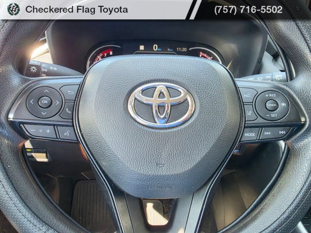 Used 2023 Toyota RAV4 LE AWD/4WD image 13