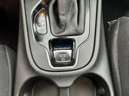 Used 2021 Jeep Cherokee Limited AWD/4WD image 25