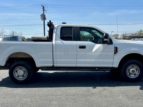 Used 2018 Ford F250 XL w/ Power Equipment Group image 5