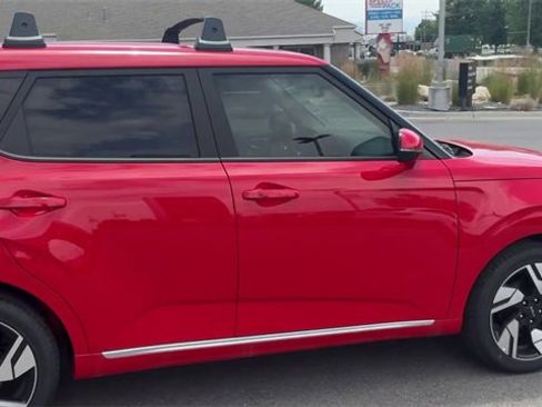 Certified 2025 Kia Soul GT-Line w/ GT-Line Technology Package image 8