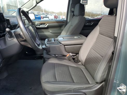 Used 2025 Chevrolet Silverado 1500 LT image 25