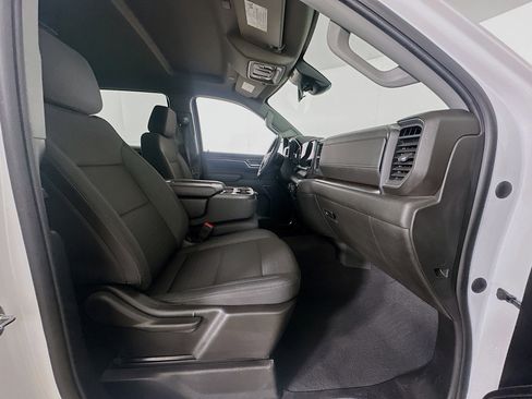 Used 2023 Chevrolet Silverado 1500 LT AWD/4WD image 30