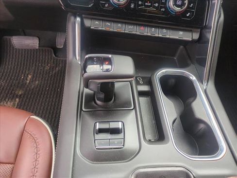 Used 2024 GMC Sierra 1500 Denali Ultimate image 12