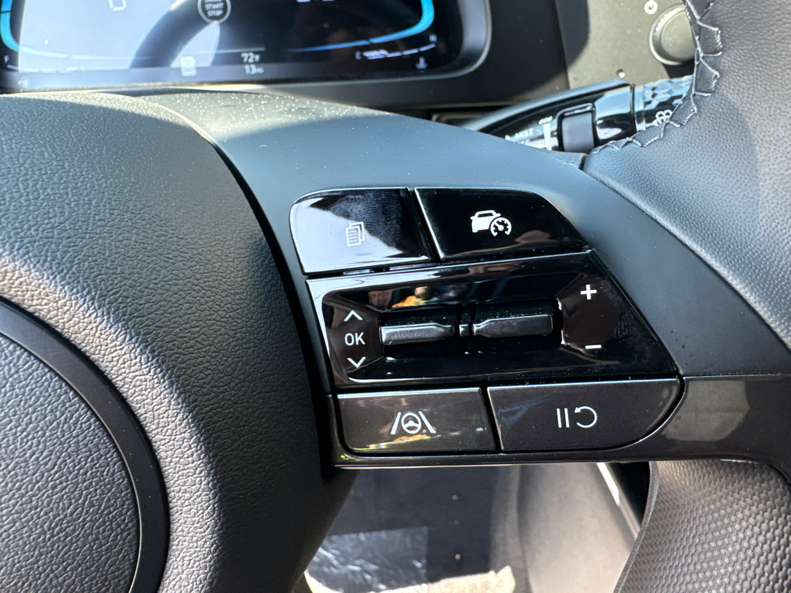 New 2026 Hyundai Kona Limited FWD image 27
