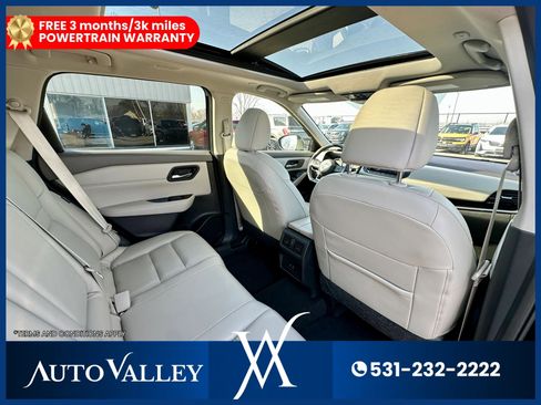 Used 2023 Nissan Rogue SL AWD/4WD image 28