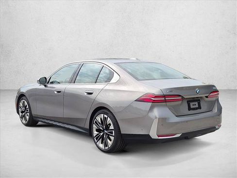Used 2026 BMW 540i xDrive AWD/4WD image 7