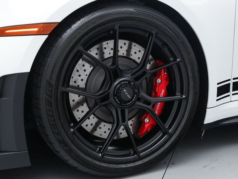 Used 2026 Porsche 911 GT3 RWD image 13