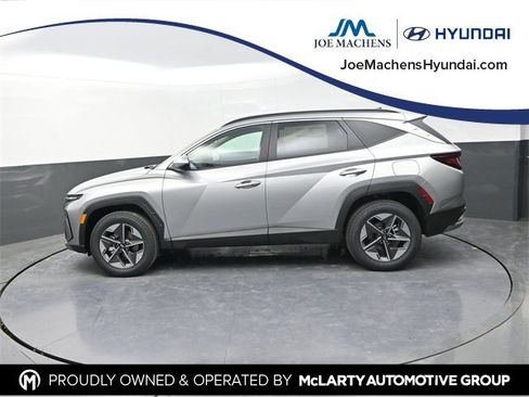 New 2026 Hyundai Tucson SEL image 1
