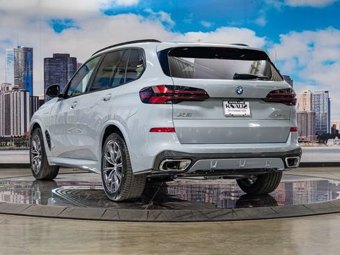 Used 2026 BMW X5 xDrive50e w/ M Sport Package AWD/4WD image 9