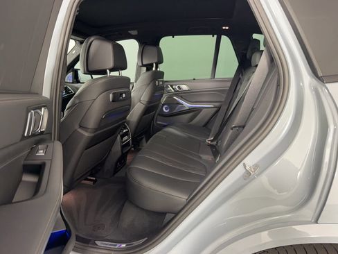 Used 2024 BMW X5 M60i AWD/4WD image 15