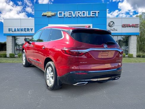 Certified 2018 Buick Enclave Essence FWD image 3