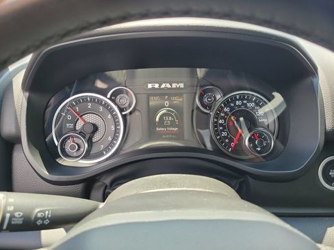 Used 2025 RAM 1500 Big Horn RWD image 17