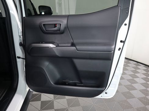 Used 2023 Toyota Tacoma 4x4 Double Cab image 28