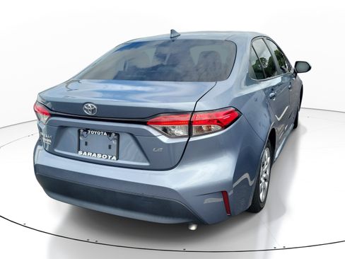 Used 2023 Toyota Corolla LE FWD image 9