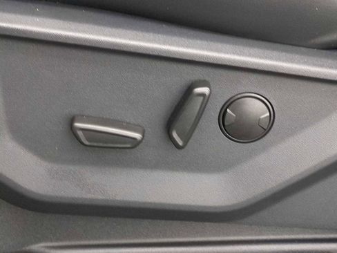 Used 2025 Ford Expedition Tremor image 16