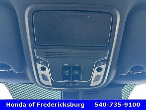 Certified 2025 Honda Ridgeline Black Edition image 19