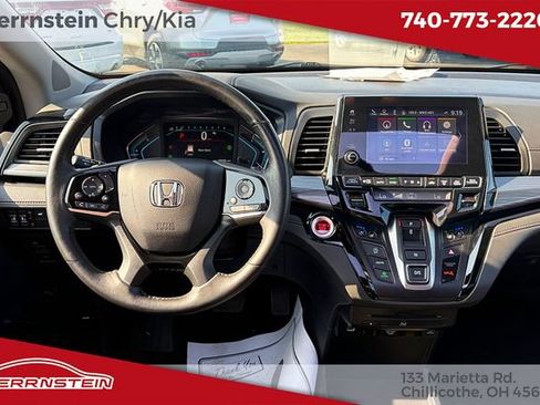Used 2023 Honda Odyssey Elite image 6