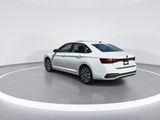 Used 2025 Volkswagen Jetta SE image 6