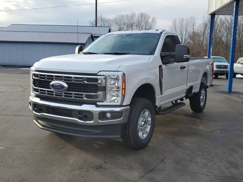 New 2026 Ford F350 XLT w/ Snow Plow/Camper Package AWD/4WD image 9