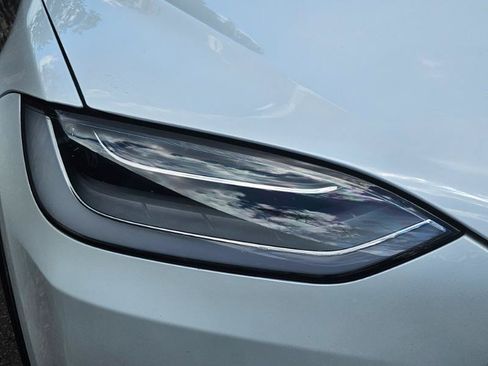 Used 2023 Tesla Model X AWD/4WD image 25