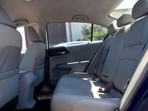 Used 2017 Honda Accord LX image 23