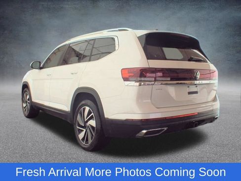 Used 2025 Volkswagen Atlas SEL AWD/4WD image 5