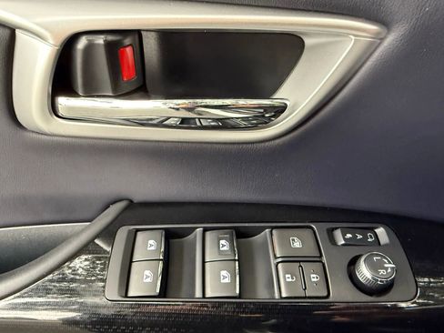 Used 2018 Toyota Mirai image 13