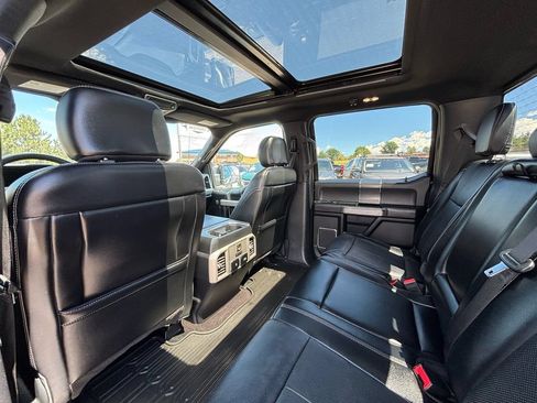 Used 2019 Ford F150 Lariat w/ Equipment Group 502A Luxury AWD/4WD image 17