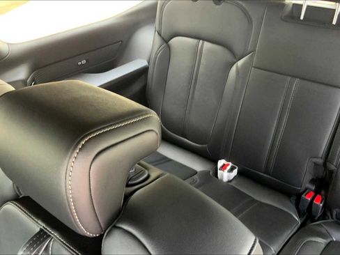 New 2025 Jeep Wagoneer 4WD w/ Convenience Group I image 16